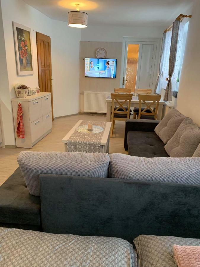 Apartman Filipovice S Letni Terasou Eksteriør bilde