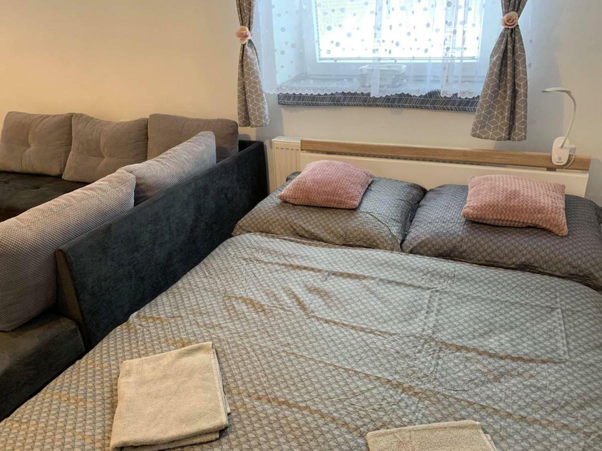 Apartman Filipovice S Letni Terasou Eksteriør bilde